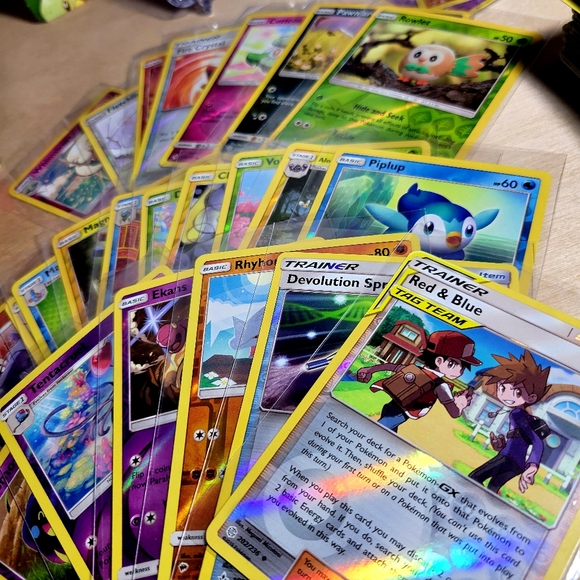 2 Pokémon 2012 Vintage Promo Packs Holo *Sealed* Possible Charizard + 100 Cards - Picture 3 of 7